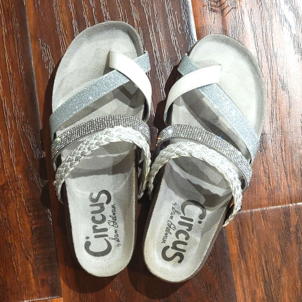 NIB Circus Oakley Embellished Sandals
